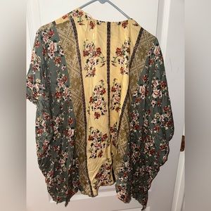 Women Floral Open Front Top